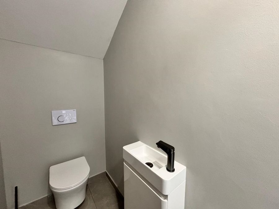 4 Bedroom Property for Sale in Grimbeeck Park North West